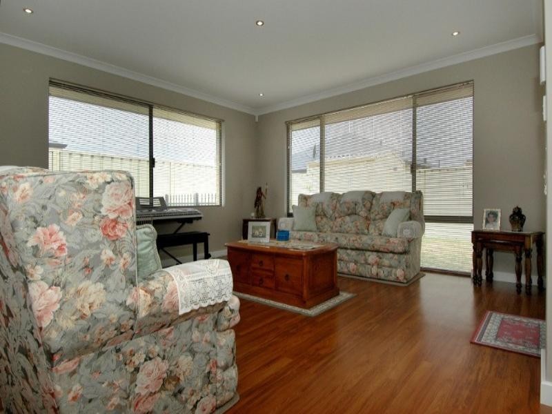 60 Warrida Way, Maddington WA 6109