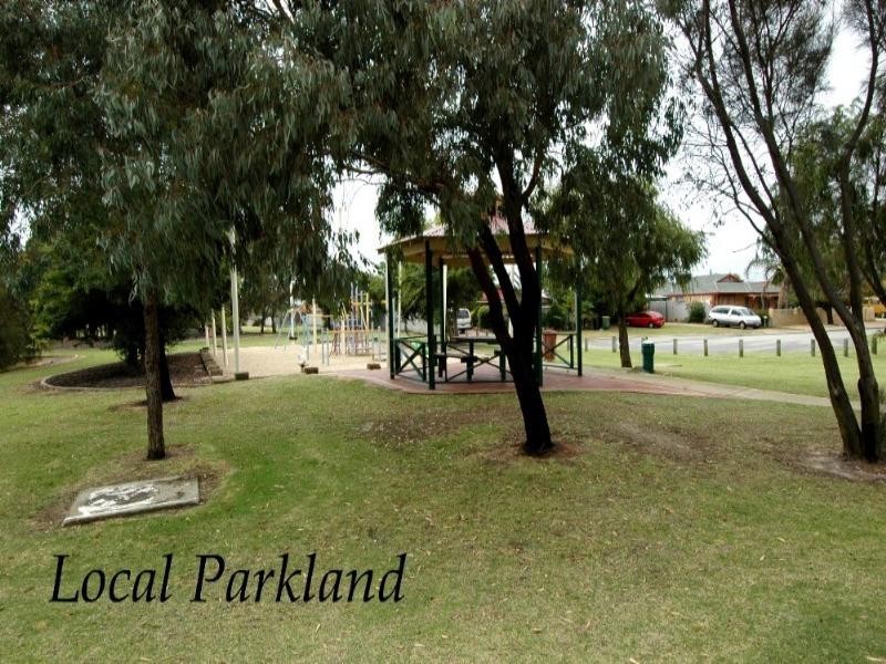 60 Warrida Way, Maddington WA 6109