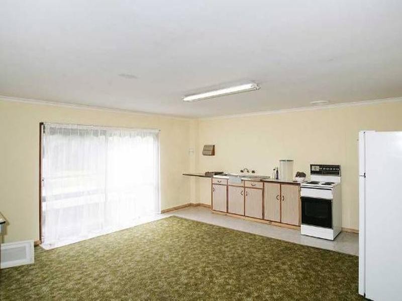 9 Pitt Road, Martin WA 6110