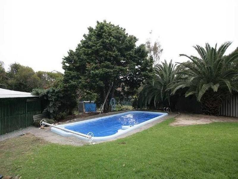 9 Pitt Road, Martin WA 6110