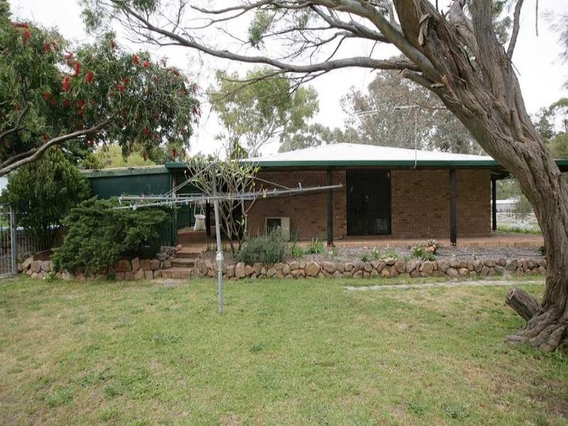 9 Pitt Road, Martin WA 6110