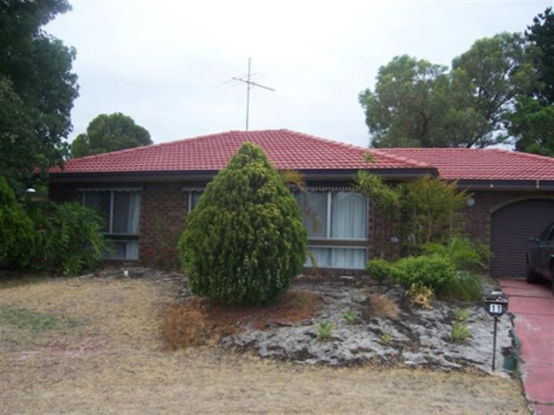 11 Wooramel Crescent, Gosnells WA 6110