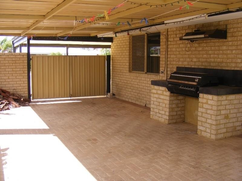 26 Carpentaria Crescent, Kenwick WA 6107