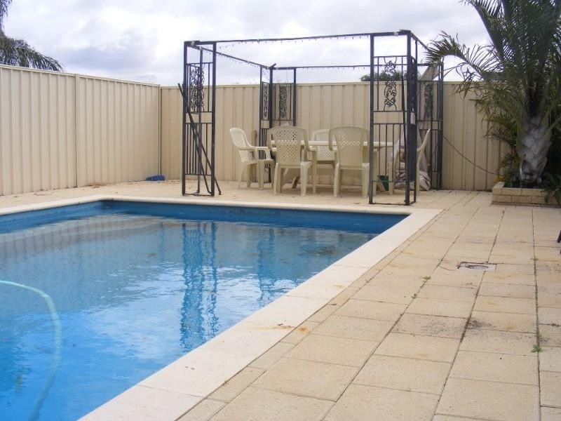 26 Carpentaria Crescent, Kenwick WA 6107