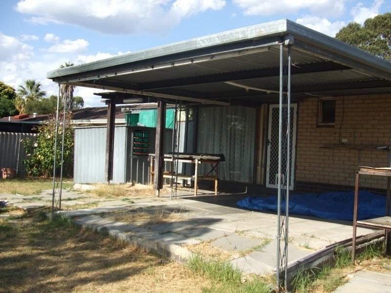 27 Dunnell Street, Maddington WA 6109