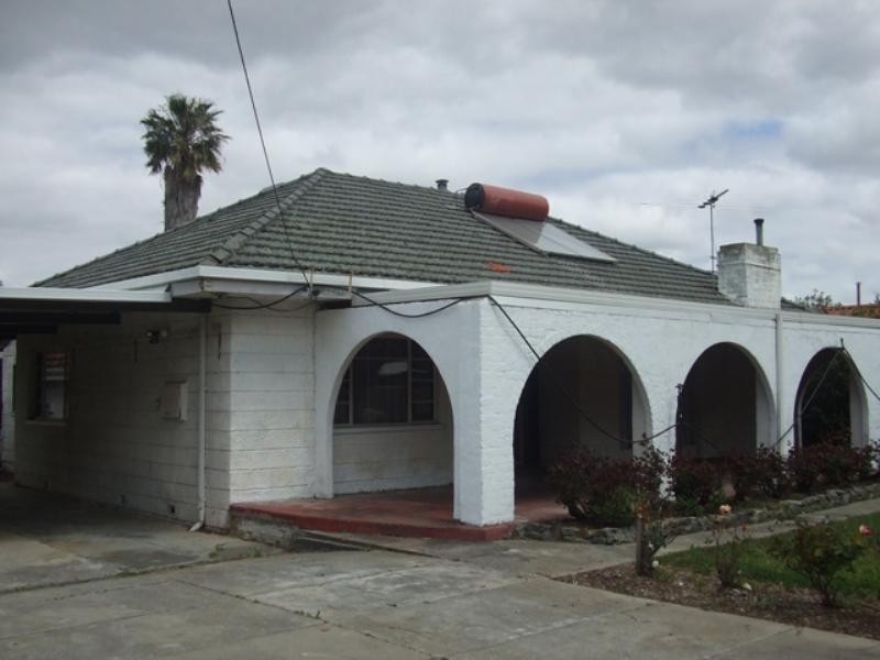 7 Bromley Street, Beckenham WA 6107