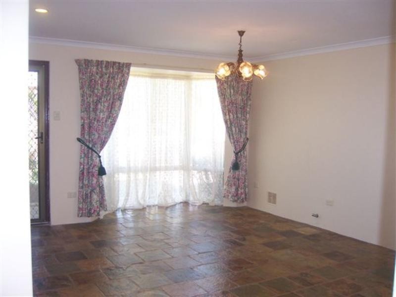 41 Riverbank Drive, Gosnells WA 6110