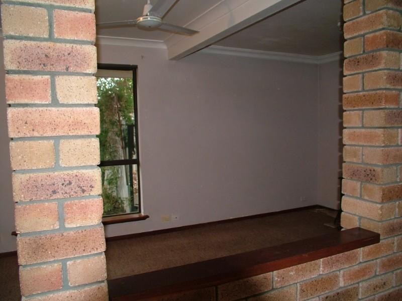 11 Watsonia Street, Maddington WA 6109