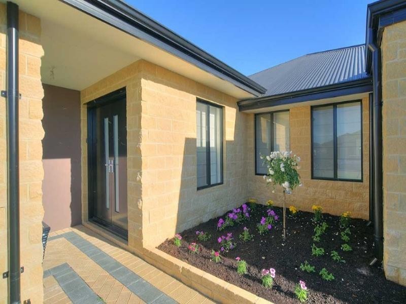 38 Quenda Drive, Canning Vale WA 6155