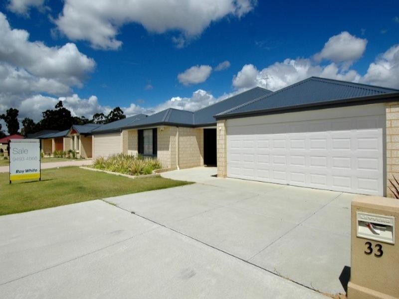 33 Milano Loop, Seville Grove WA 6112