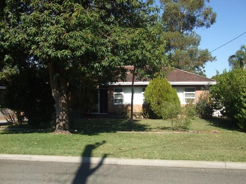 39 Blanche Street, Gosnells WA 6110