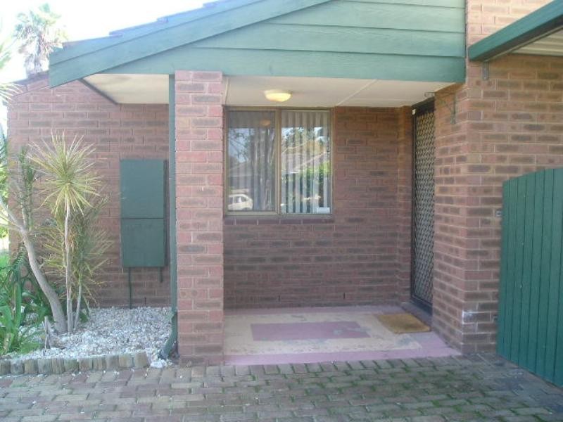 1 Oliphant Street, Kenwick WA 6107