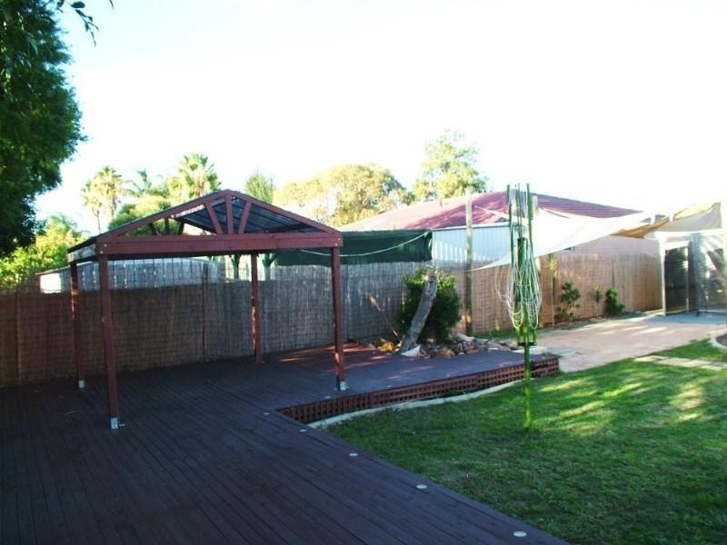 22 Watsonia Street, Maddington WA 6109