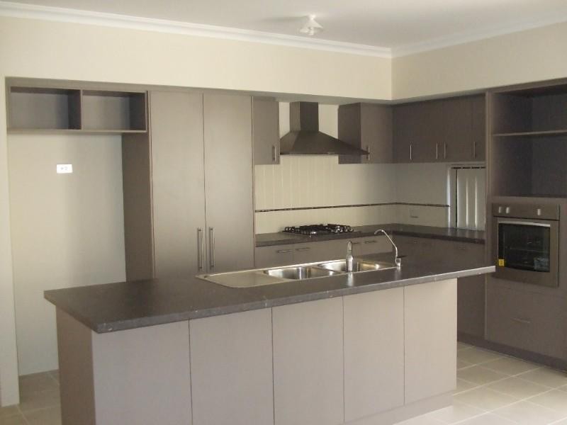 2B Clovelly Crescent, Lynwood WA 6147