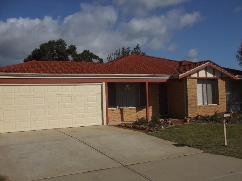6 Firetail Court, Seville Grove WA 6112