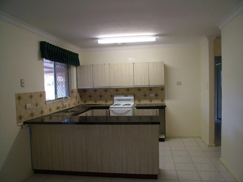 1 Hovea Place, Maddington WA 6109