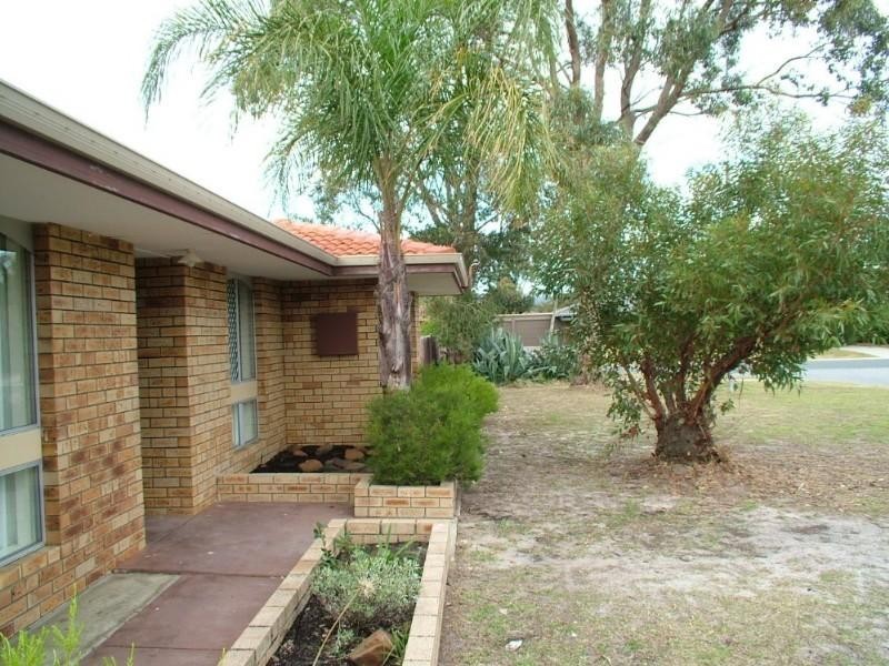 1 Hovea Place, Maddington WA 6109