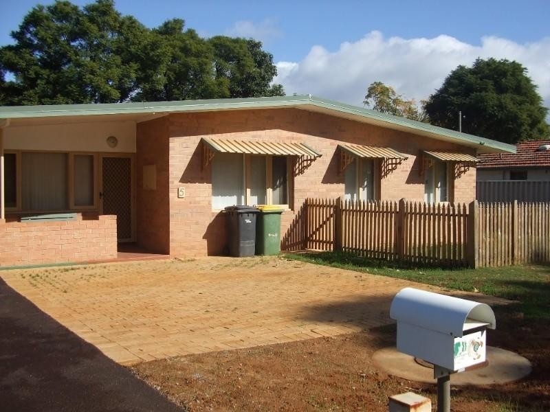 5 Treby Place, Armadale WA 6112