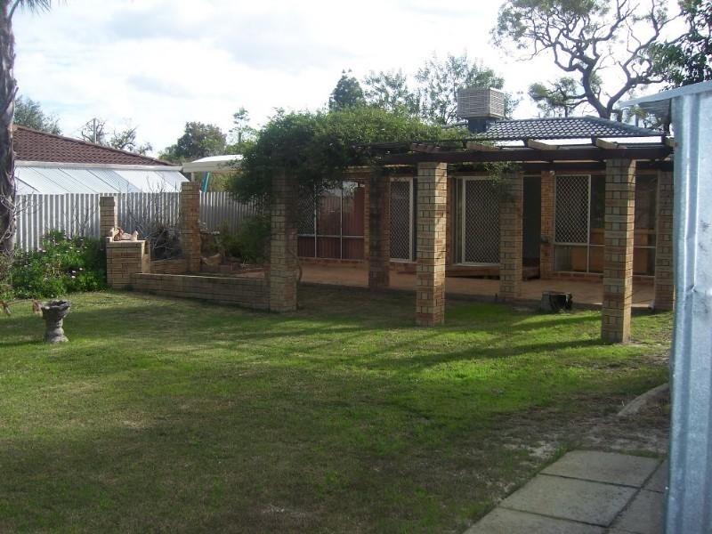 10 Irwin Close, Gosnells WA 6110