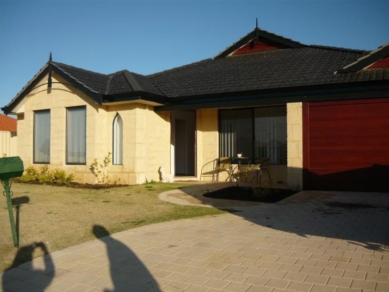 18 Darkin Drive, Gosnells WA 6110