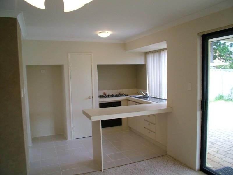 5 Colonial Place, Gosnells WA 6110