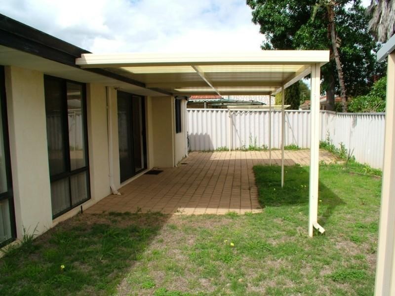 5 Colonial Place, Gosnells WA 6110