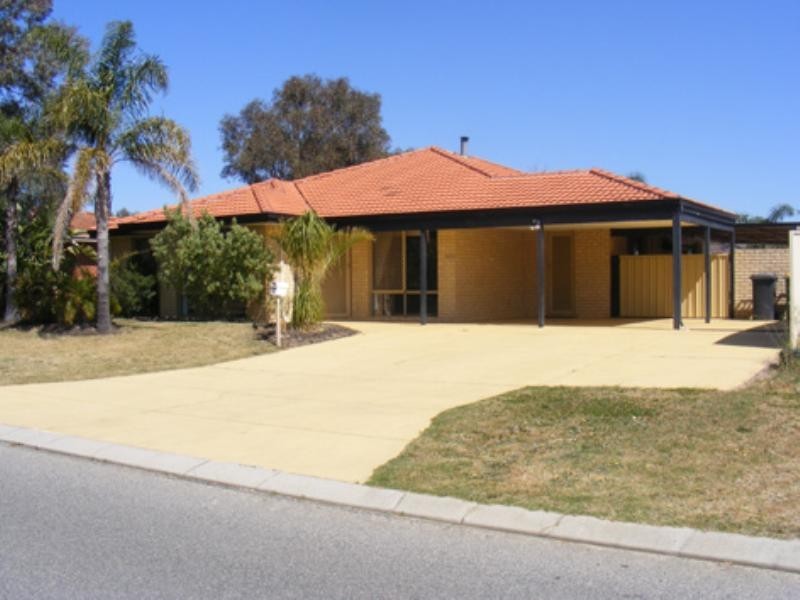 26 Carpenteria Crescent, Kenwick WA 6107