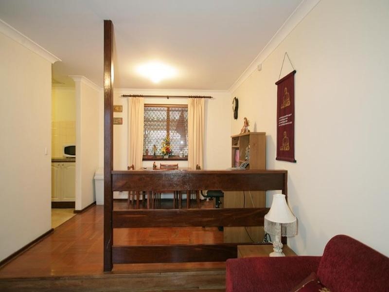 11 Gascoyne Drive, Gosnells WA 6110