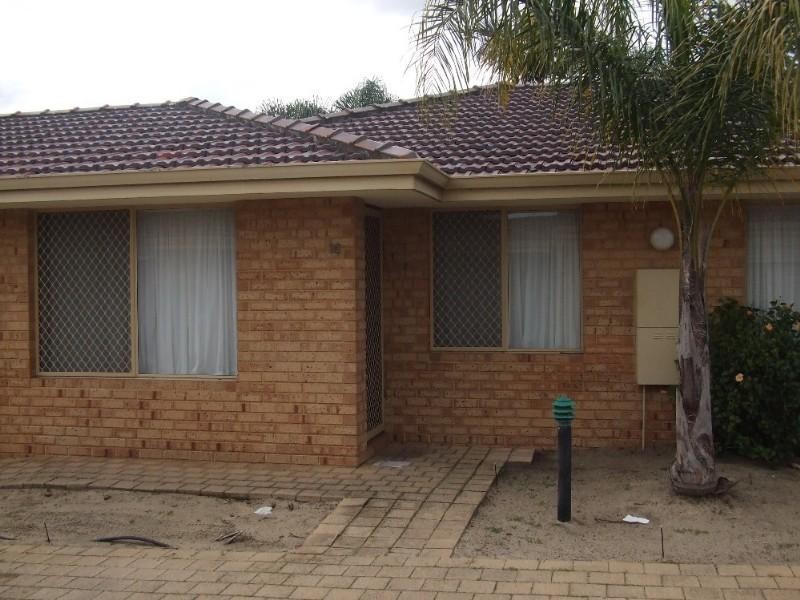 16/6 Lester Court, Thornlie WA 6108