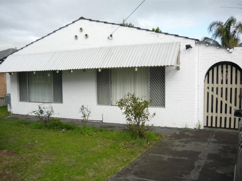 285 Railway Parade, Armadale WA 6112