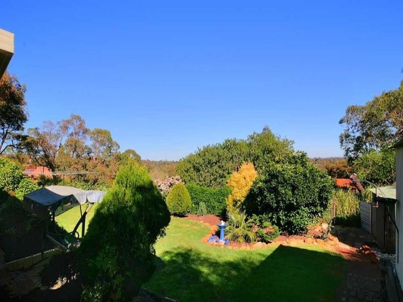 1 Penny Place, Kelmscott WA 6111