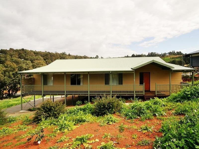 61 Garland Road, Roleystone WA 6111