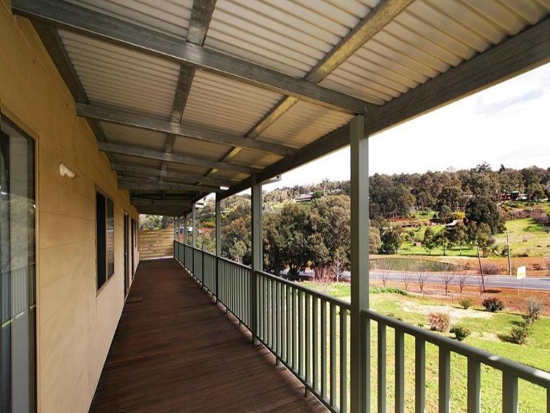 61 Garland Road, Roleystone WA 6111