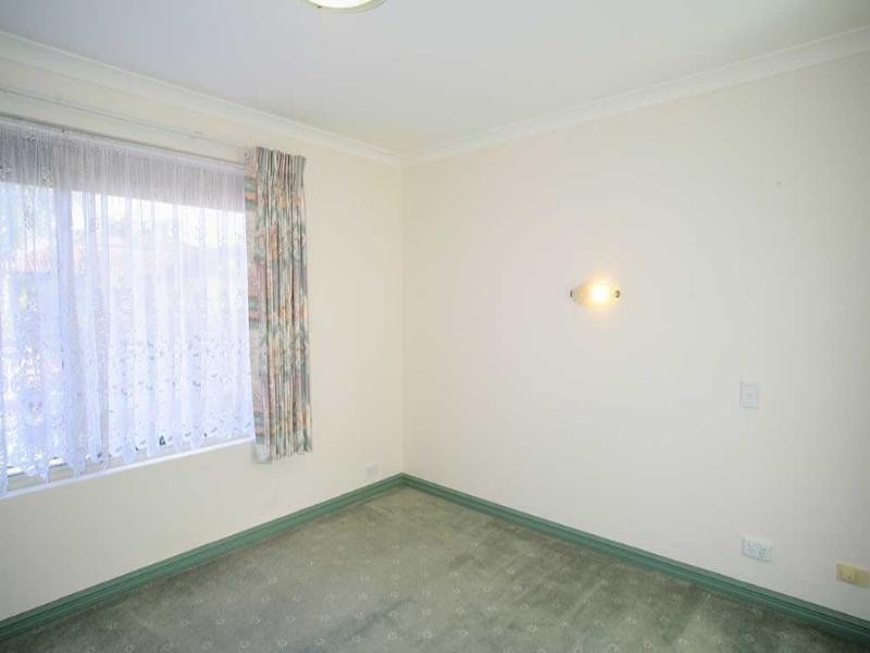 12 Belaring Place, Kenwick WA 6107