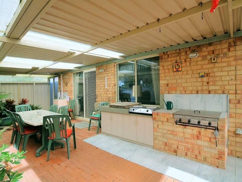12 Belaring Place, Kenwick WA 6107