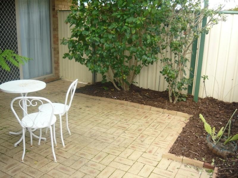 136 Challis Road, Seville Grove WA 6112