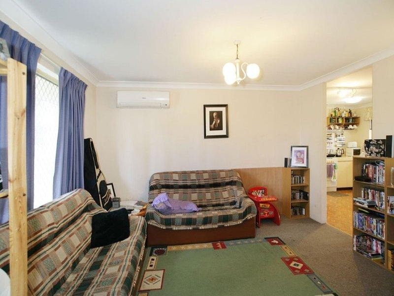 22 Redfox Crescent, Huntingdale WA 6110