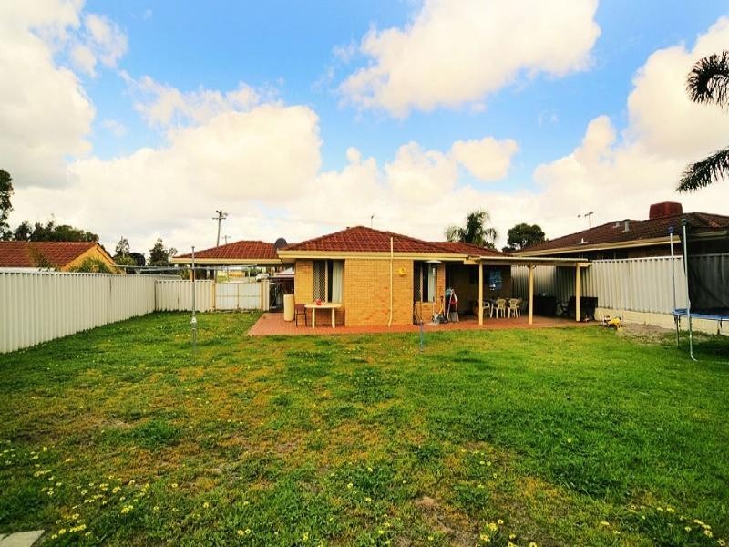 22 Redfox Crescent, Huntingdale WA 6110