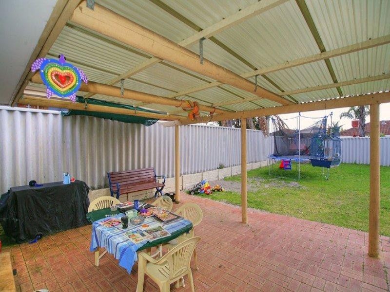 22 Redfox Crescent, Huntingdale WA 6110