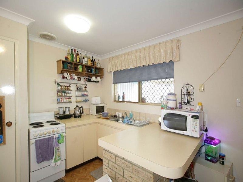 22 Redfox Crescent, Huntingdale WA 6110
