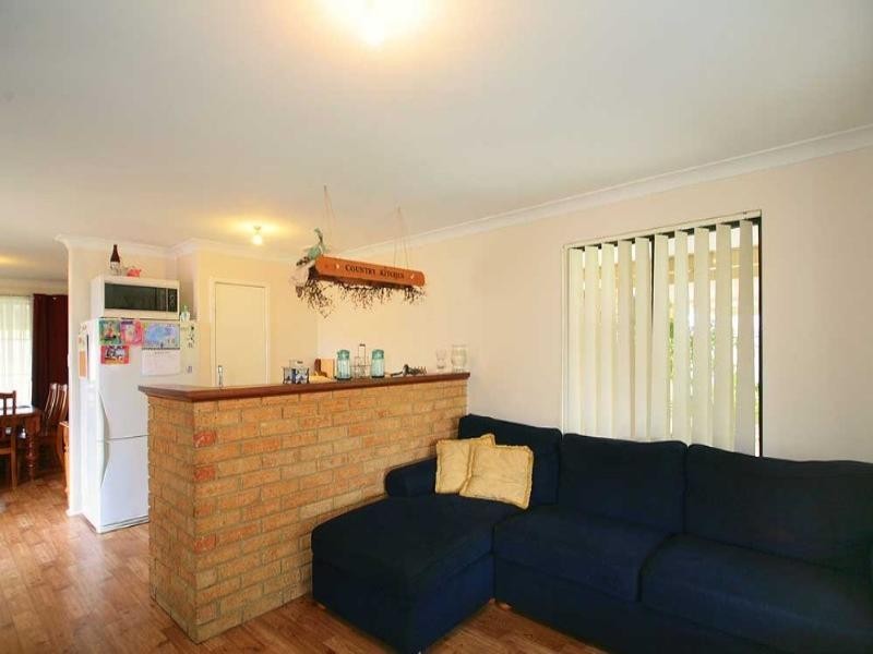 2 Lorikeet Way, Gosnells WA 6110