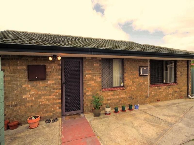 64 Lunar Way, Beckenham WA 6107