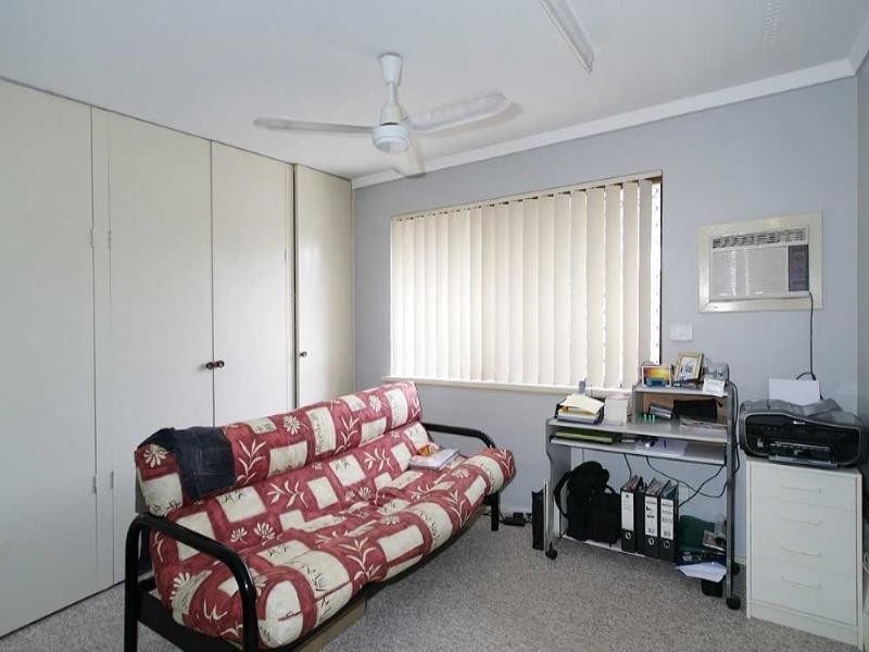 64 Lunar Way, Beckenham WA 6107