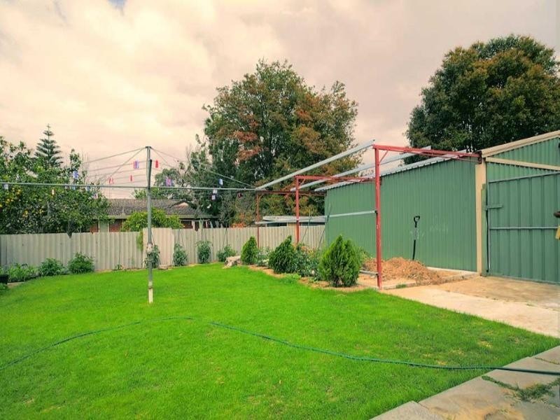 64 Lunar Way, Beckenham WA 6107