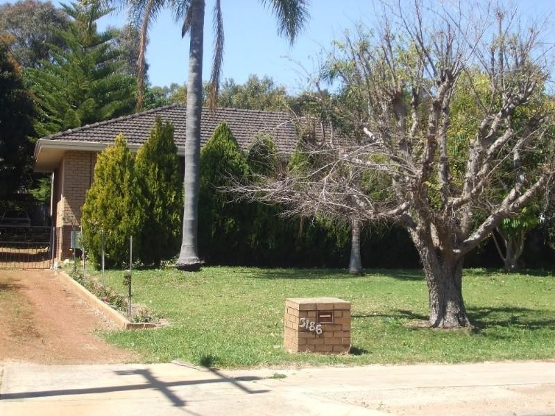 3186 Albany Highway, Mount Nasura WA 6112