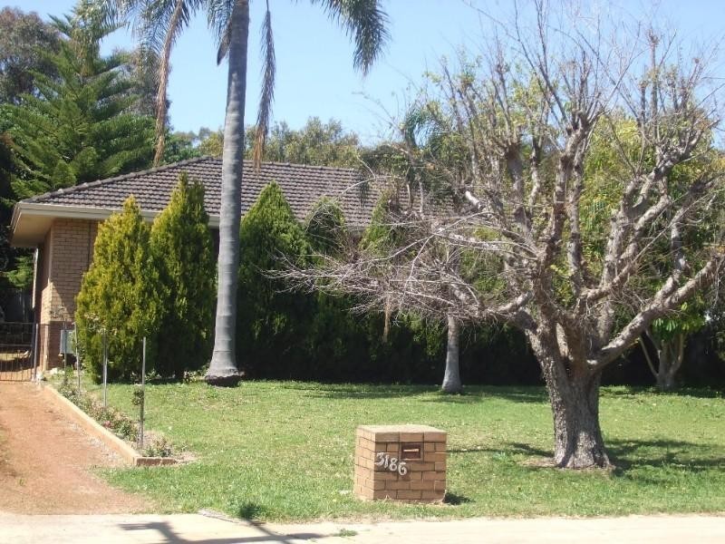 3186 Albany Highway, Mount Nasura WA 6112