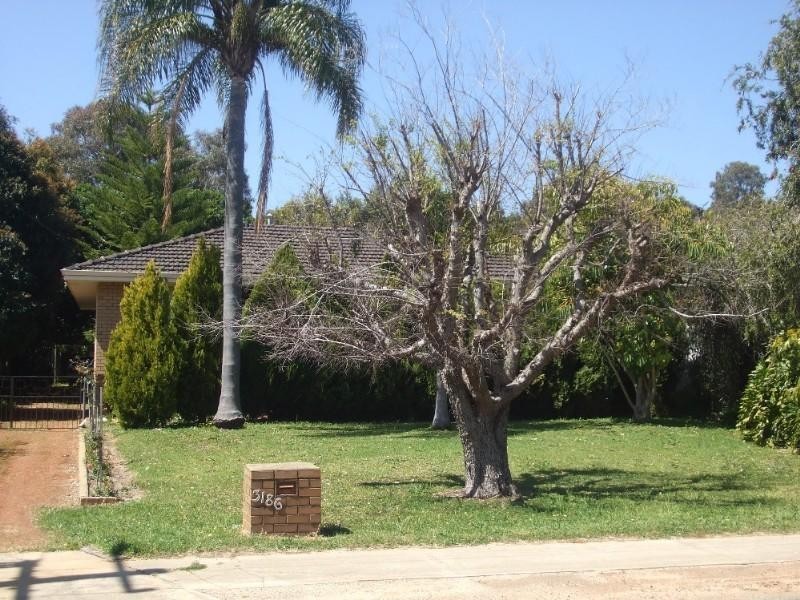 3186 Albany Highway, Mount Nasura WA 6112