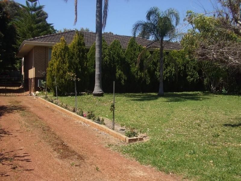 3186 Albany Highway, Mount Nasura WA 6112