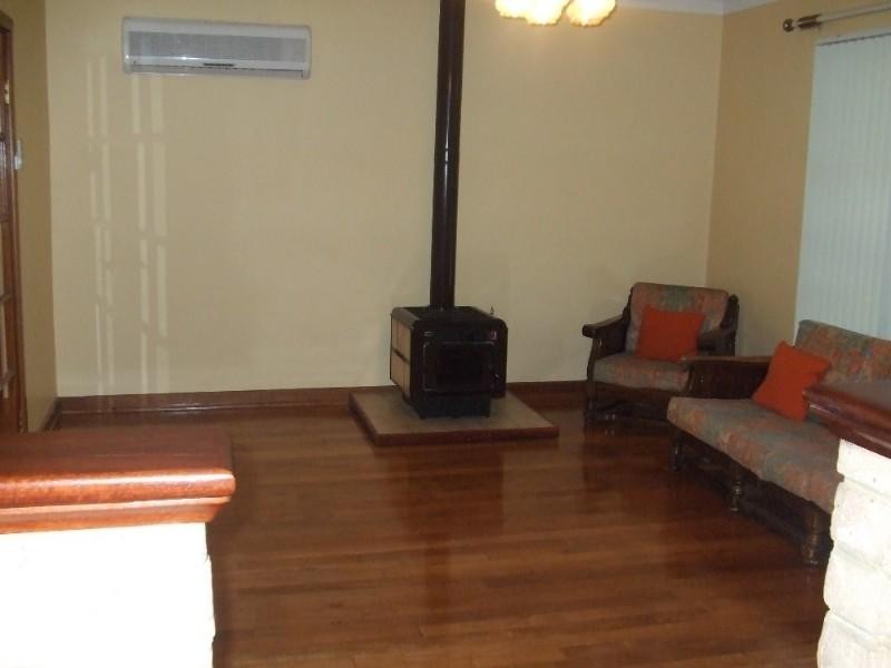 3186 Albany Highway, Mount Nasura WA 6112