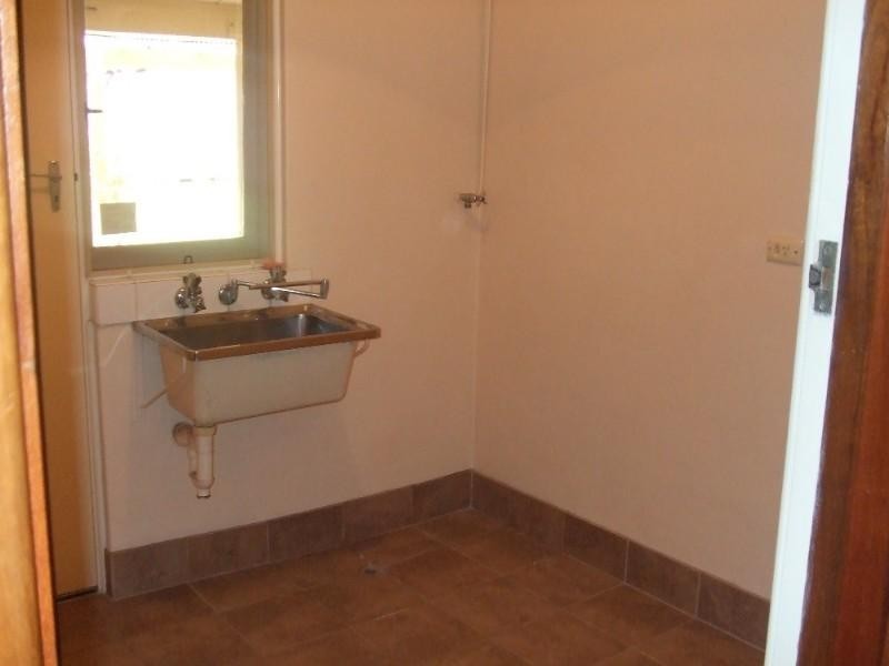 3186 Albany Highway, Mount Nasura WA 6112